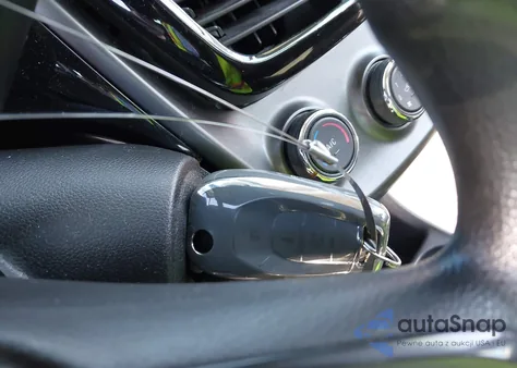 2021 Chevrolet Spark Fwd 1Lt Automatic из США, поврежденный, VIN KL8CD6SA9MC718976